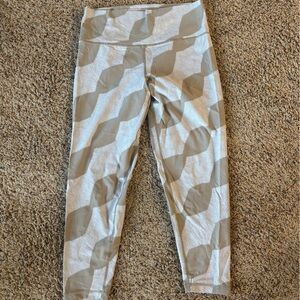 Women’s Aerie Geometric Patterned Leggings